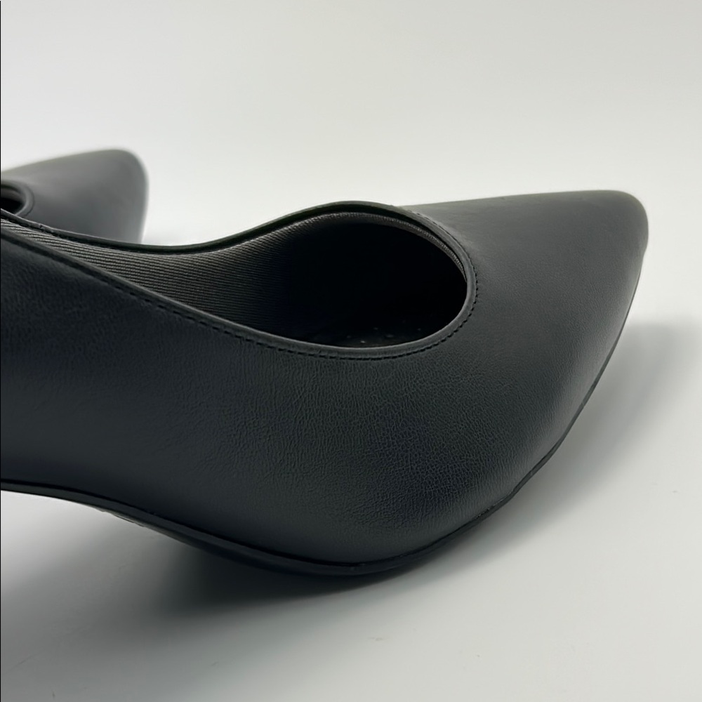 Lifestride Sevyn Pump Pointy Toe Professional Classic 8w Black Faux Leather NWOT - Picture 13 of 15